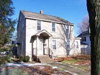 2nd image of 830 W Maple Ave