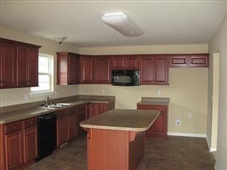 4th image of 3415 Nick Dr
