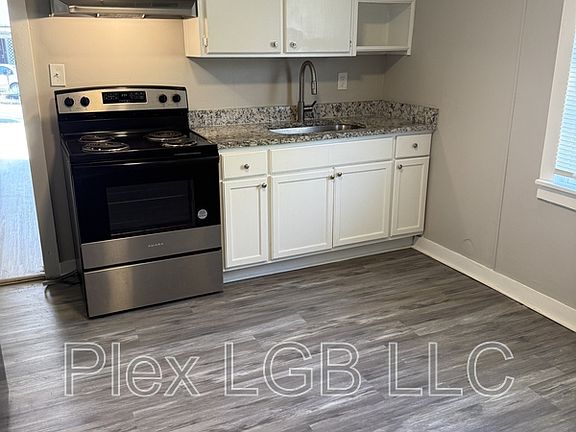 5th image of 109 Butler St