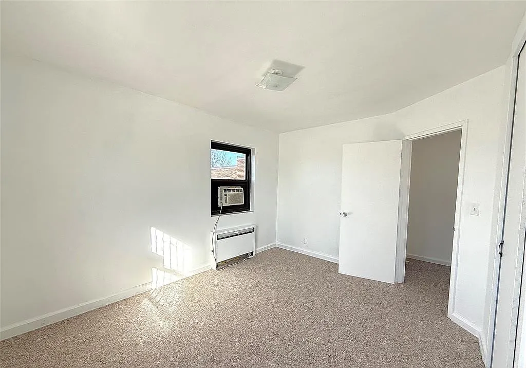 2 bed, 700 sqft, $2,355 — Photo 4