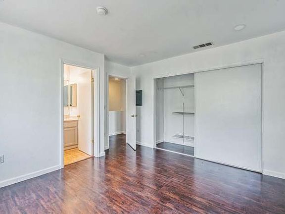 4th image of 704 Daniels Ave