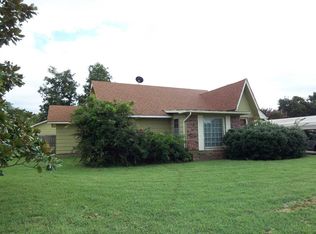 1814 W Ash Ave, Duncan, OK 73533