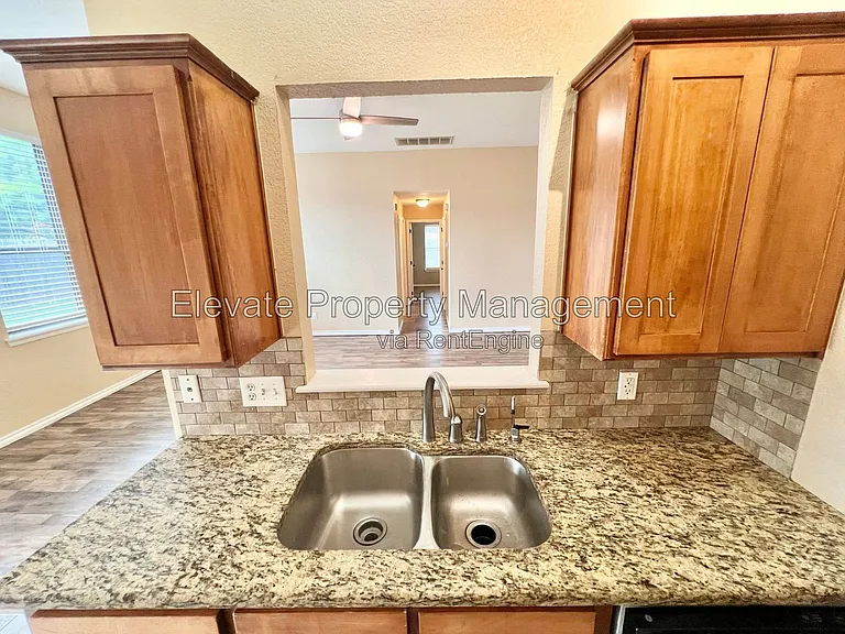 16405 Otter Dr — Photo 21
