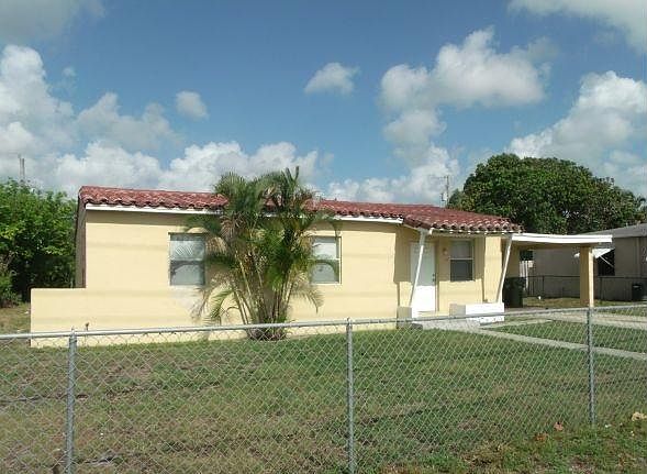 1st image of 1301 NW 15th Ave #1301