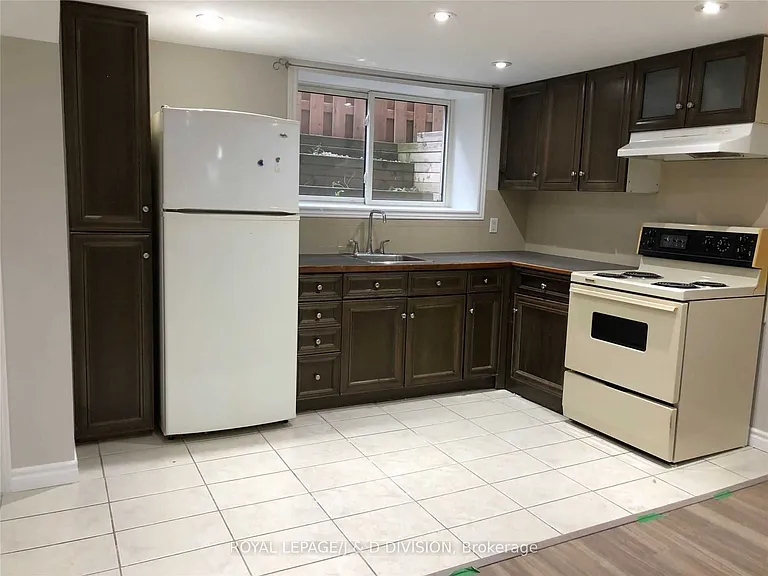 778 Upper Wellington St #LOWER — Photo 6