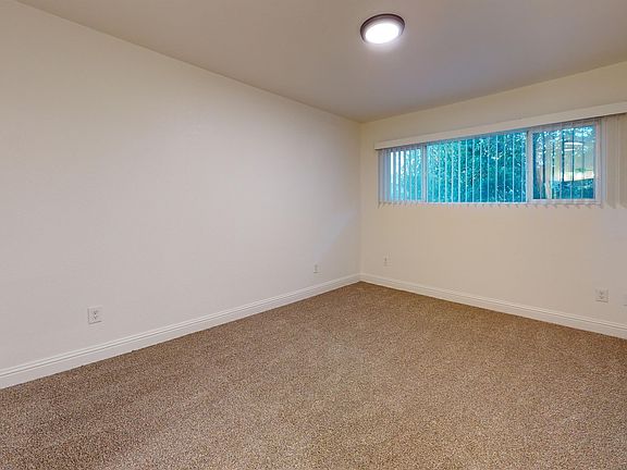 4th image of 330 Bird St #23