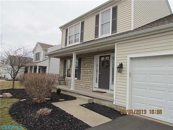 2nd image of 1720 Autumn Dr