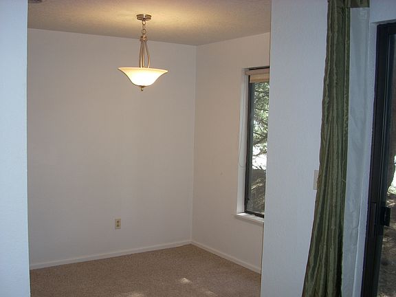 4th image of 270 SE Barrington Dr APT A105