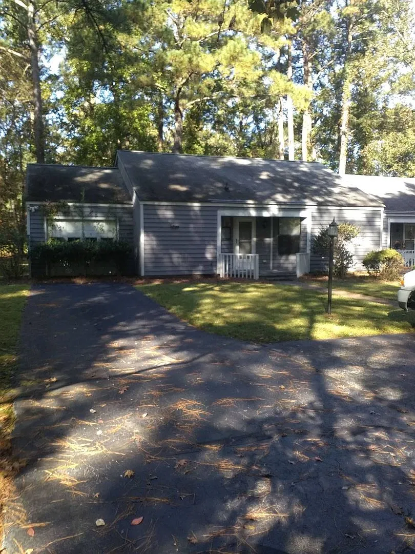 3132 Country Club Rd - located in the very desirable Trent Woods area! — Photo 1