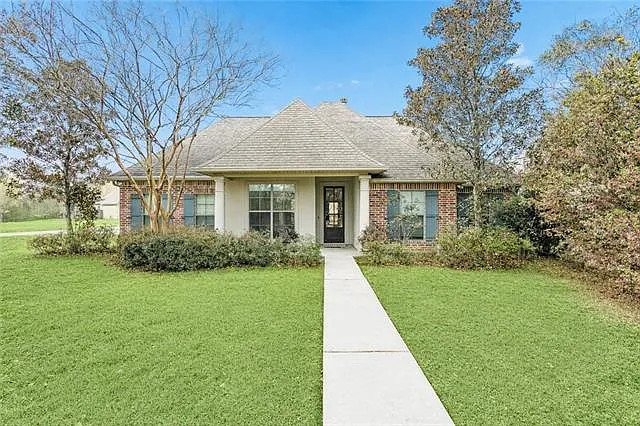 113 Autumn Creek Dr — Photo 1