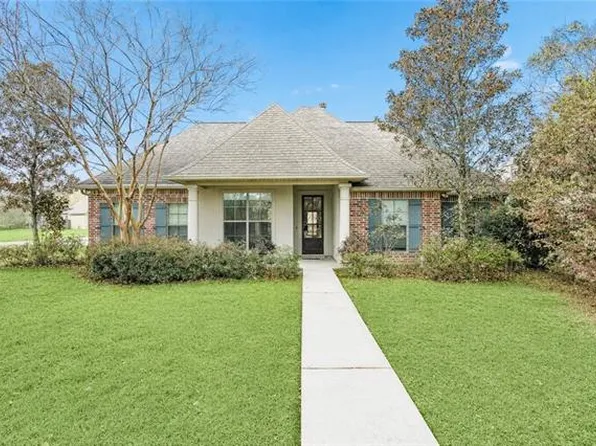 113 Autumn Creek Dr, Madisonville, LA 70447