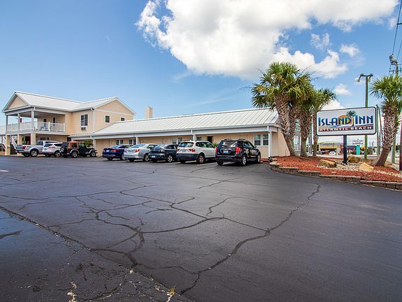4th image of 215 W Fort Macon Road #204