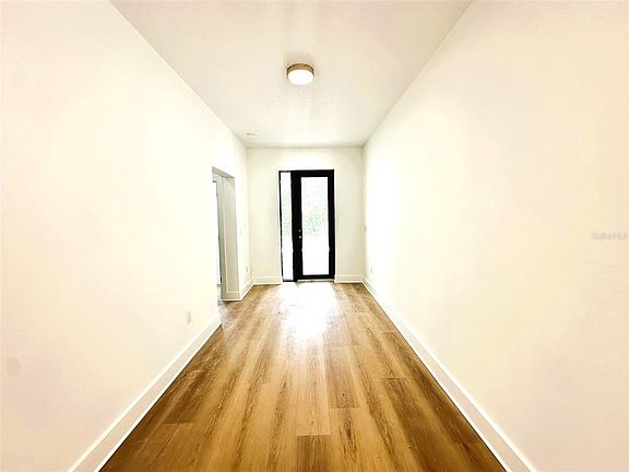 3rd image of 2507 FAIRVIEW AVENUE