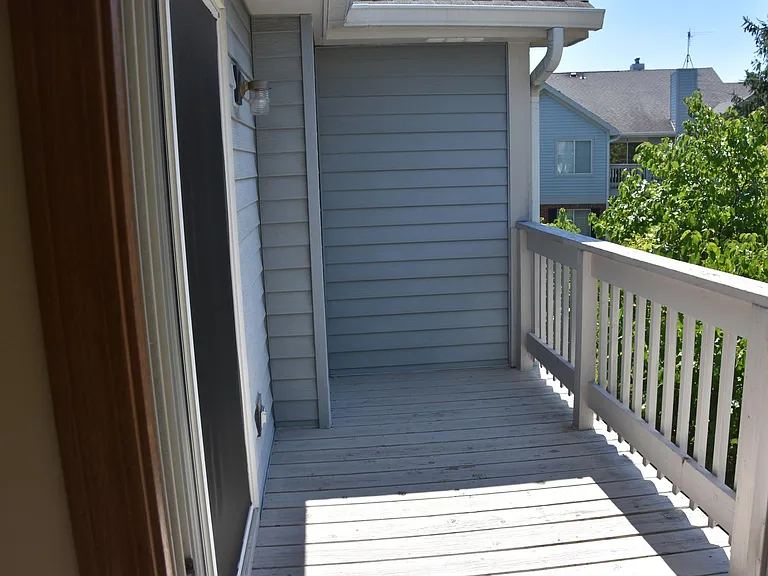 2441 Charleston Dr #4 — Photo 3