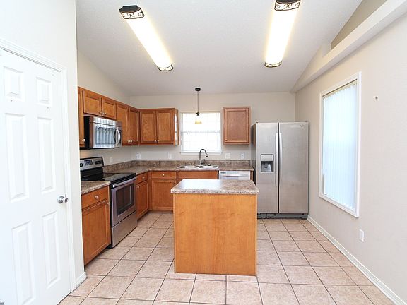 5th image of 7908 Cayenne Way