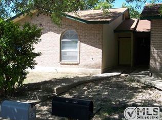 6827 Neston Dr, San Antonio, TX 78239