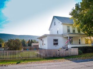 1527 Logan Ave, Altoona, PA 16602