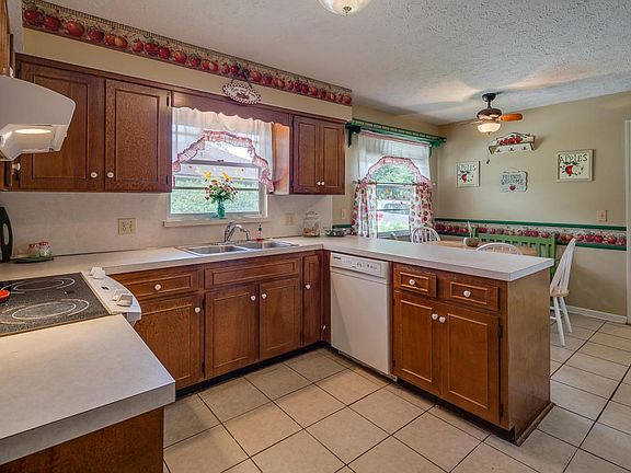 3-Kitchen_View_1