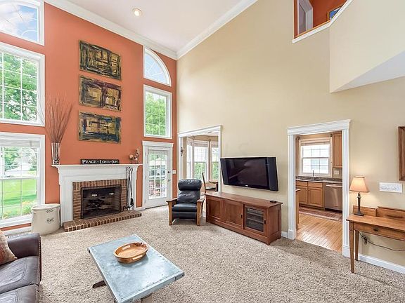3rd image of 4931 Heath Gate Dr