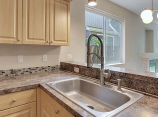 9817 N Clarendon Ave, Portland, OR 97203