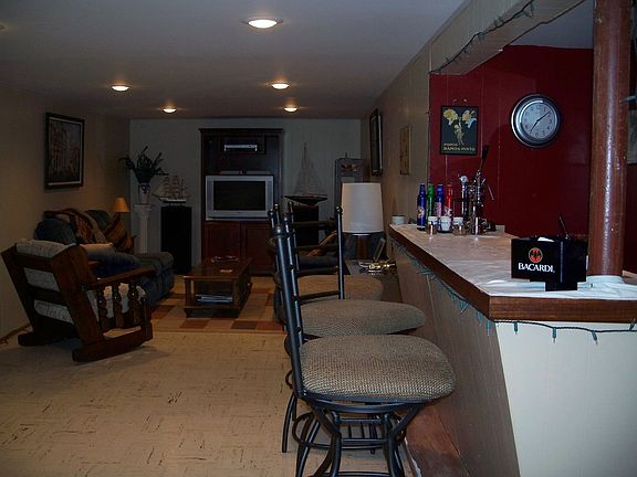 Basement and wet bar