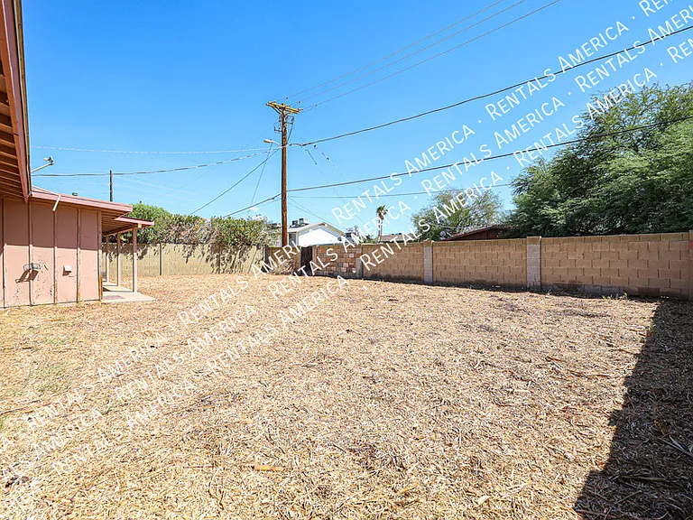 7901 E Kimsey Ln — Photo 35