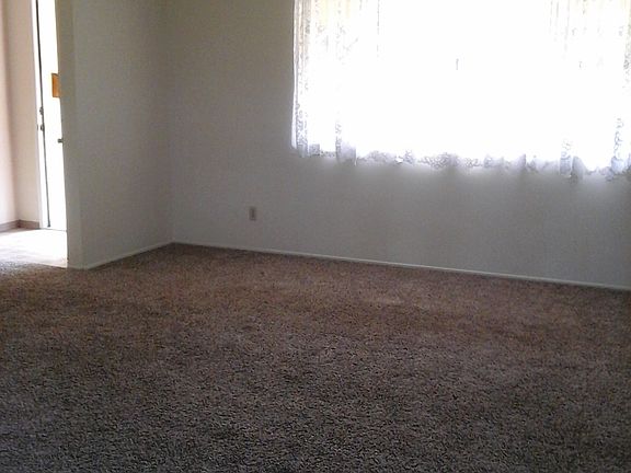living room_04032015