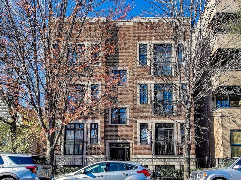 1st image of 3218 N Damen Ave #3S