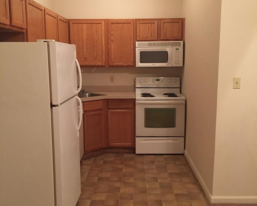 2nd image of 236 Wray Ct