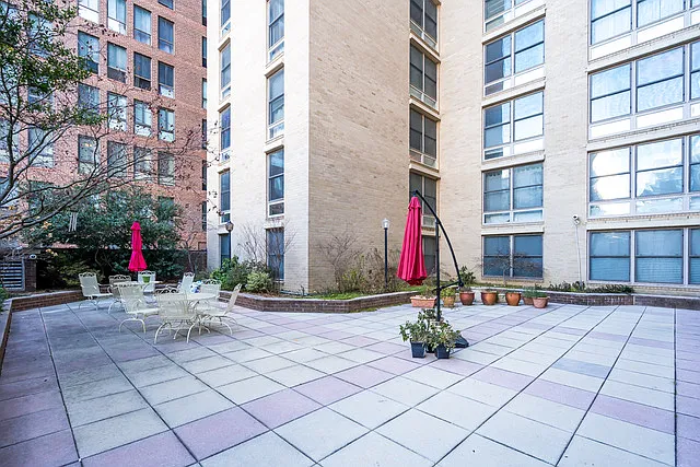 1260 21st St NW #103 — Photo 13