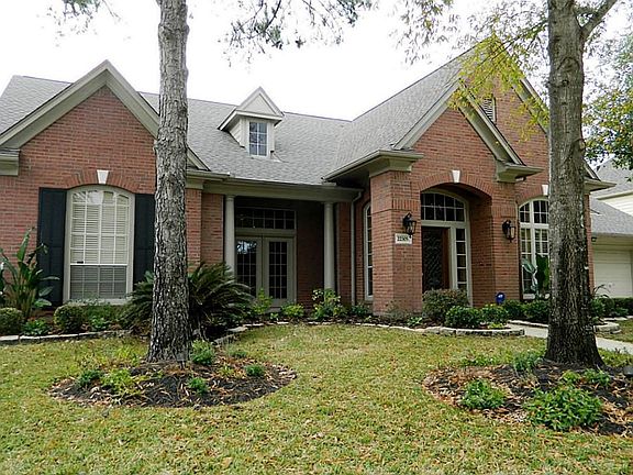3rd image of 22303 Stormcroft Ln