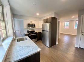 722 Lombard St, Philadelphia, PA