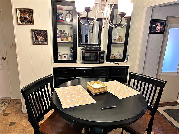4th image of 2209 Miramont Cir