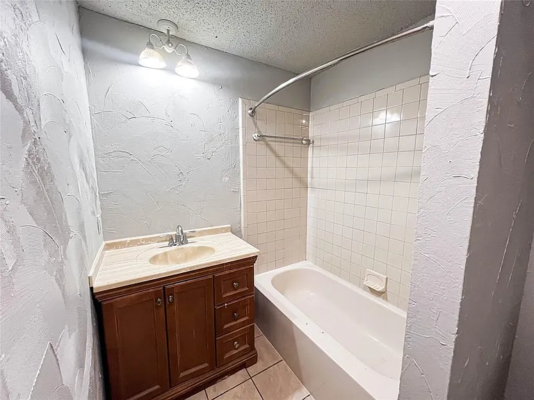 2608 N Ann Arbor Ave #140 — Photo 8