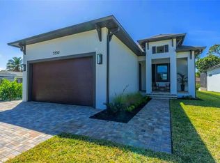 3552 Hibiscus Ave, Naples, FL 34104