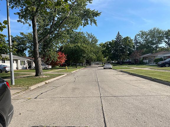 4th image of 1171 Sharon St