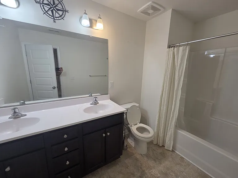 125 Meadows Landing Ln — Photo 15