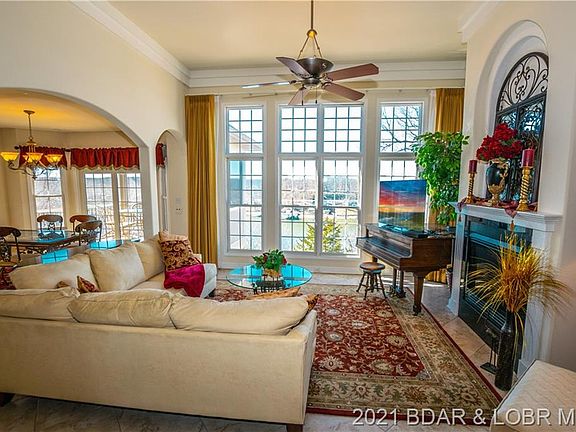 3rd image of 152 Bella Terra Ct