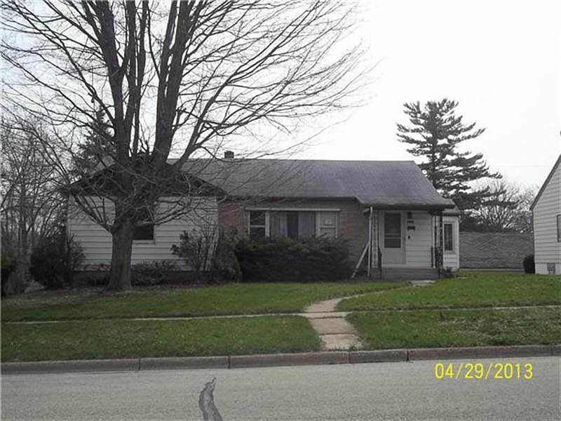 1st image of 216 Grand Blvd