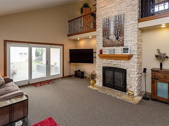 5th image of 2520 Country Side Pl