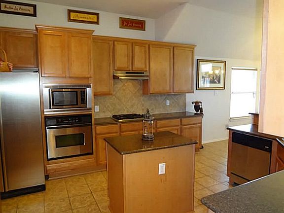 5th image of 3401 Gardenbrook Way