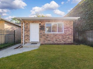 7237 S Saint Lawrence Ave, Chicago, IL 60619