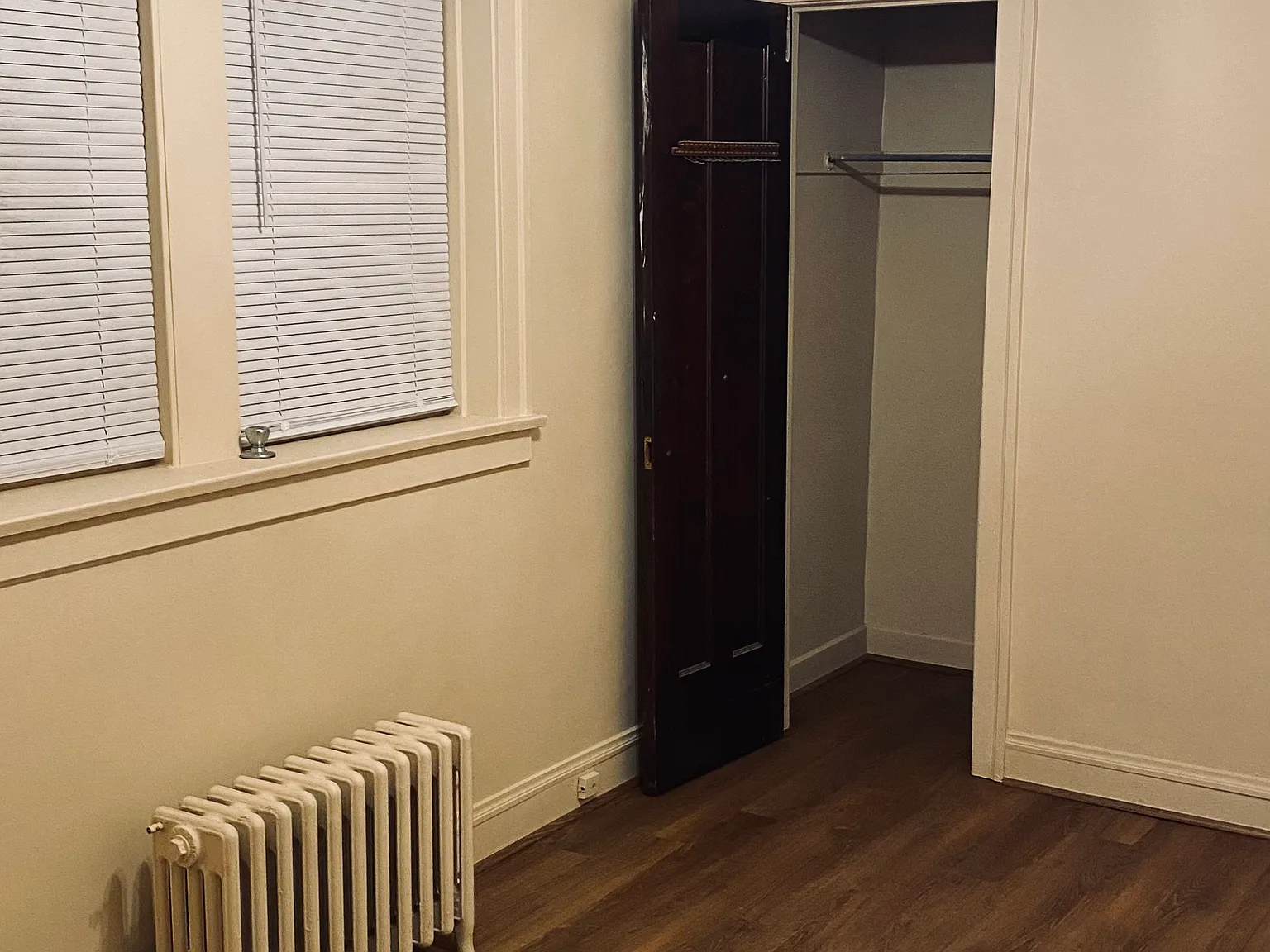 2 bed, 900 sqft, $1,600 — Photo 4