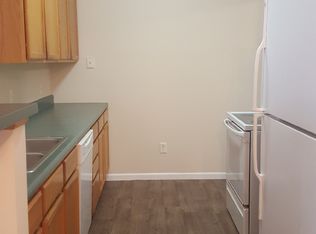 2830 Emerald Blfs, Traverse City, MI 49684