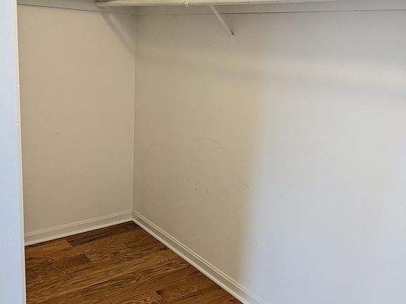 4th image of 418 N Armistead St APT 203
