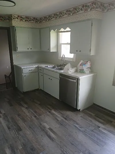 2 bed, 1700 sqft, $1,400 — Photo 3
