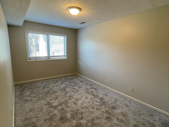 5th image of 1531 D St APT 5