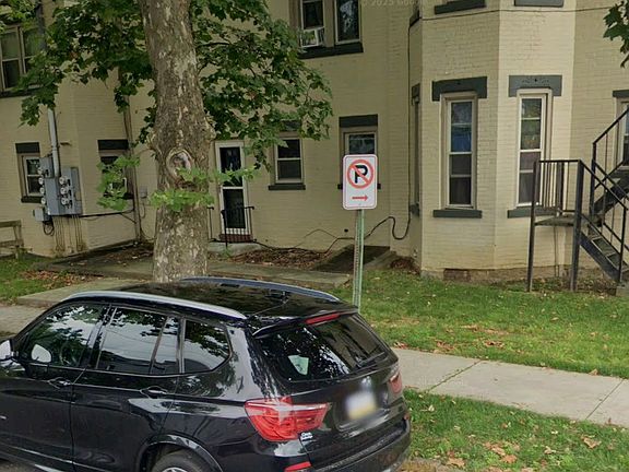 2nd image of 148 E Broad St APT 2