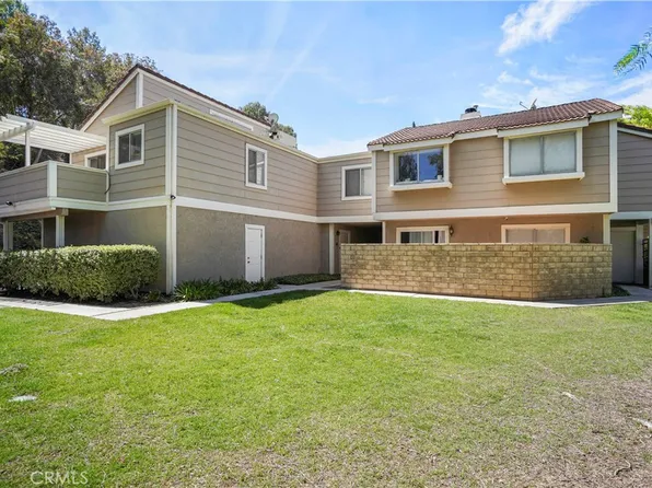 31313 The Old Rd Unit F, Castaic, CA 91384