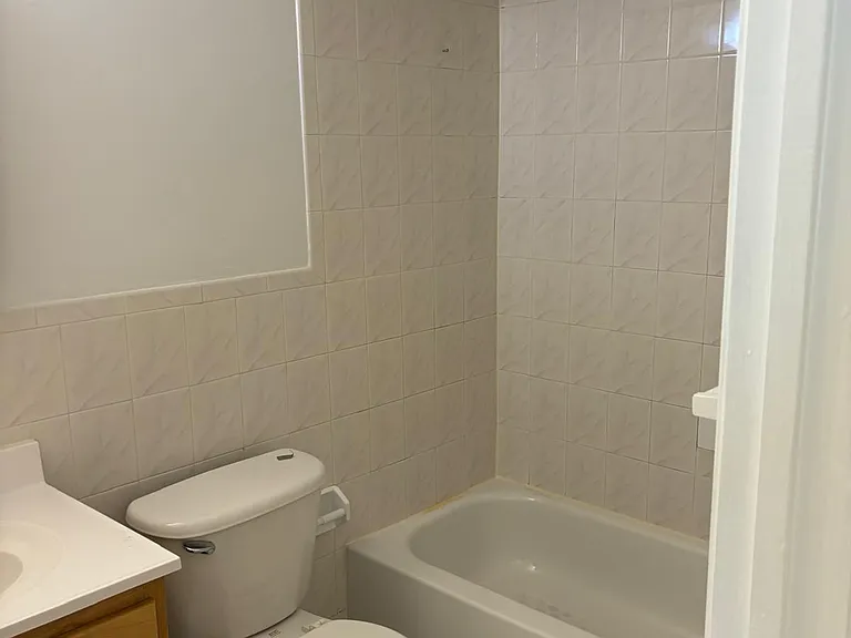 35 Logan Ave #1 — Photo 16